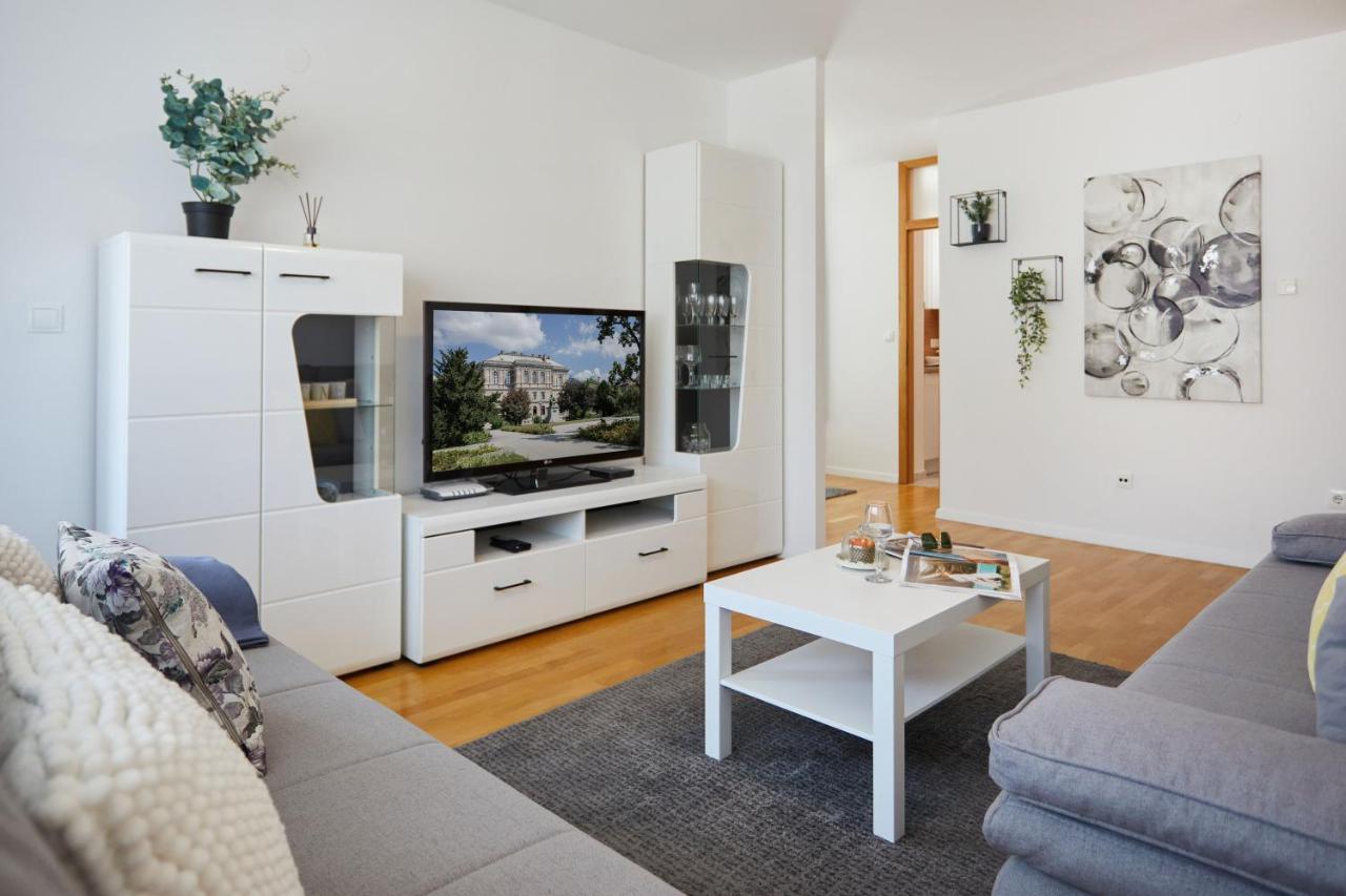 Spacious 2Bdr Apartment Near Business District Zagreb Eksteriør billede
